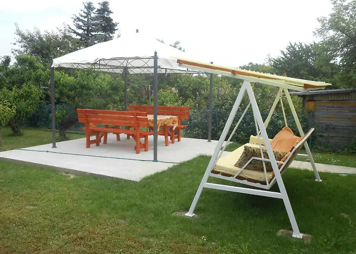 Nora * Balatonfůzfő